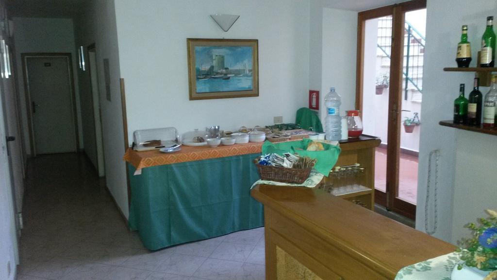 Hotel Anselmi Марчана Марина Екстериор снимка