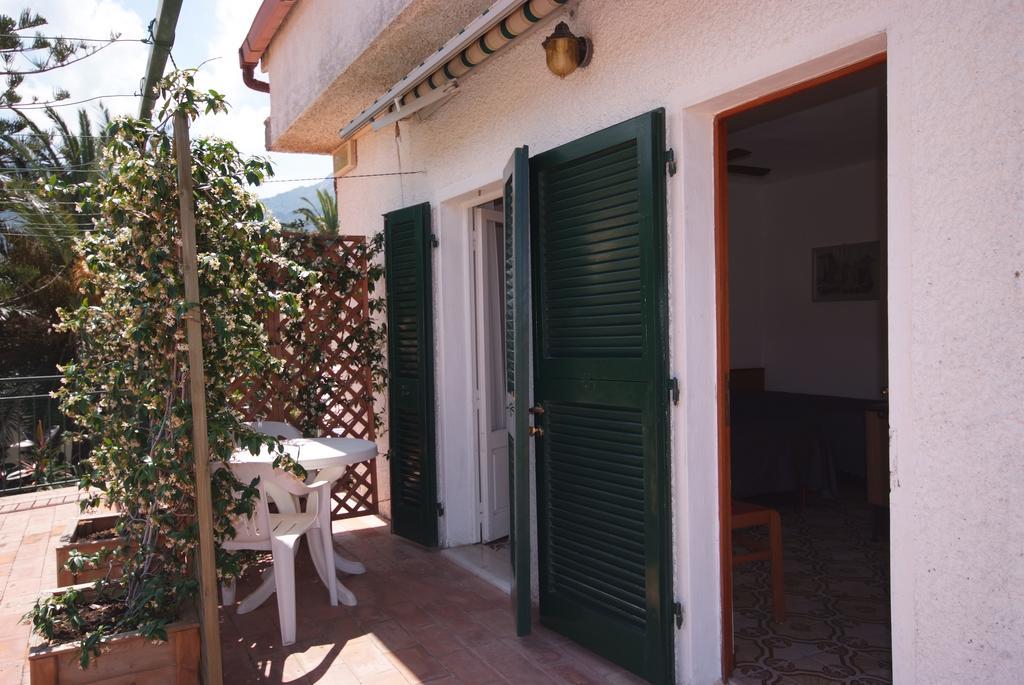 Hotel Anselmi Марчана Марина Екстериор снимка