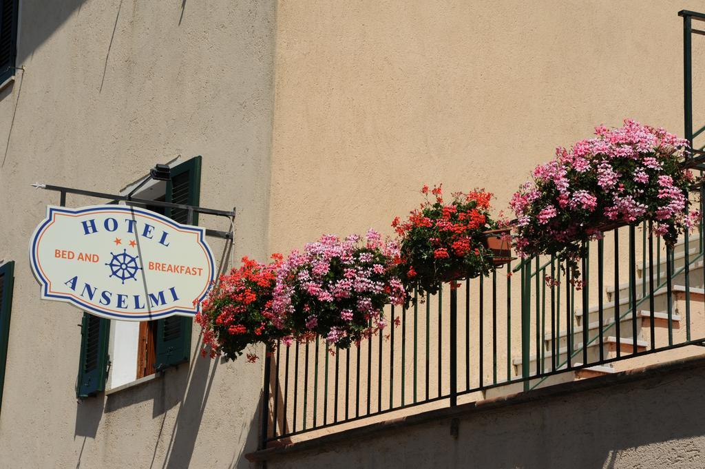 Hotel Anselmi Марчана Марина Екстериор снимка