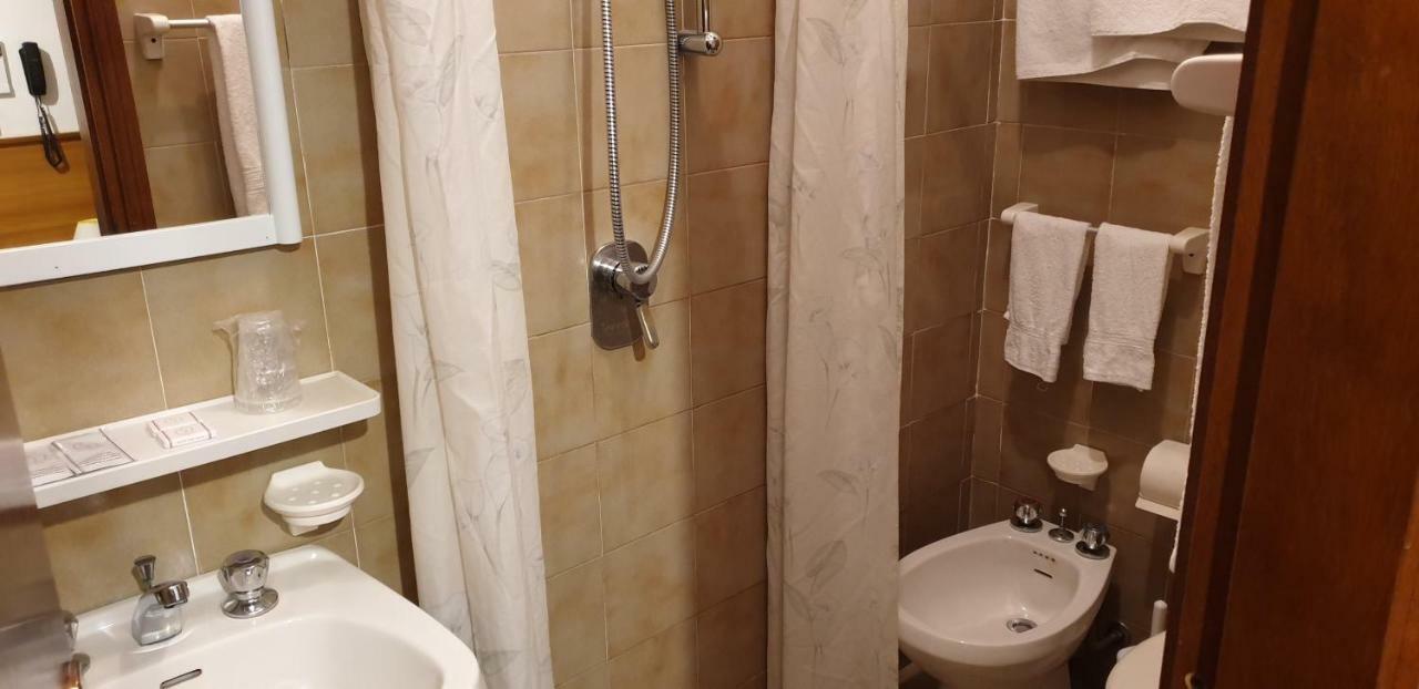 Hotel Anselmi Марчана Марина Екстериор снимка